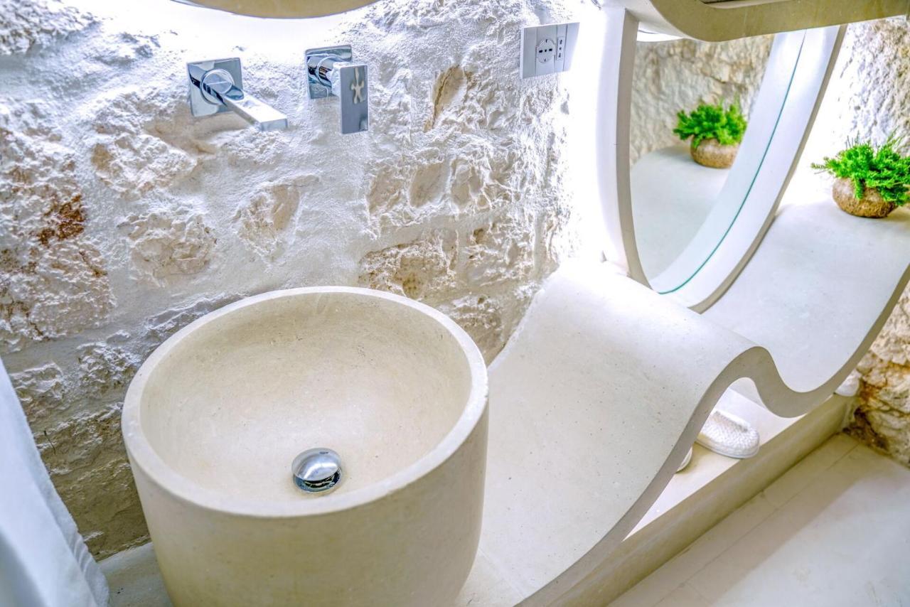 Palazzo Vico Bianco Raro Villas Homes Collection オストゥーニ エクステリア 写真
