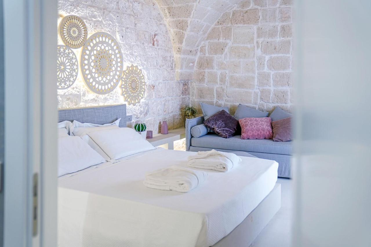 Palazzo Vico Bianco Raro Villas Homes Collection オストゥーニ エクステリア 写真