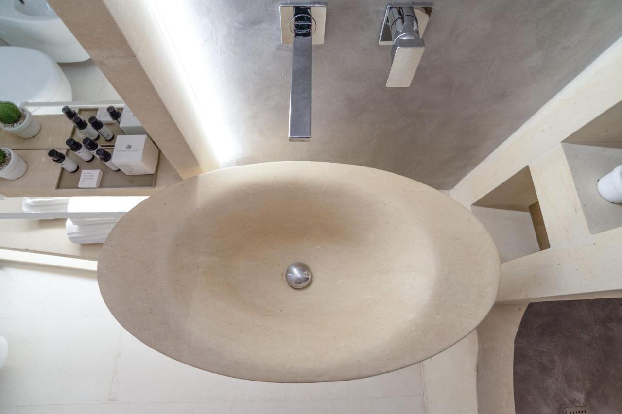Palazzo Vico Bianco Raro Villas Homes Collection オストゥーニ エクステリア 写真