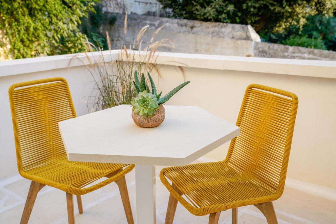 Palazzo Vico Bianco Raro Villas Homes Collection オストゥーニ エクステリア 写真