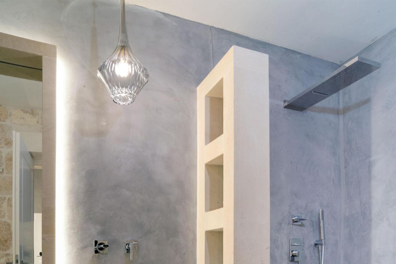 Palazzo Vico Bianco Raro Villas Homes Collection オストゥーニ エクステリア 写真